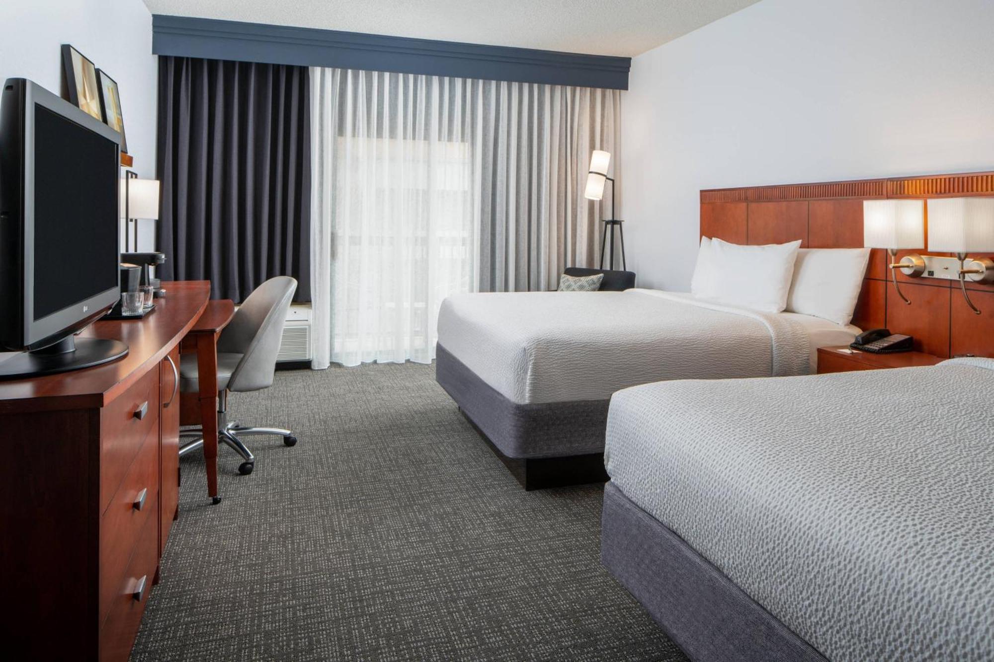 Courtyard By Marriott Dulles Airport Herndon/Reston Eksteriør billede